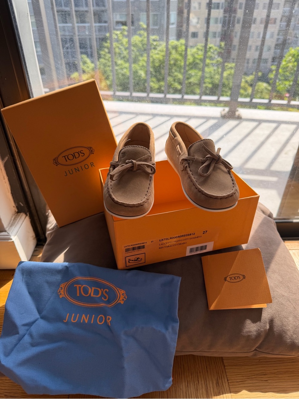 TOD'S Junior Beige Suede Kids Moccasins with Bow